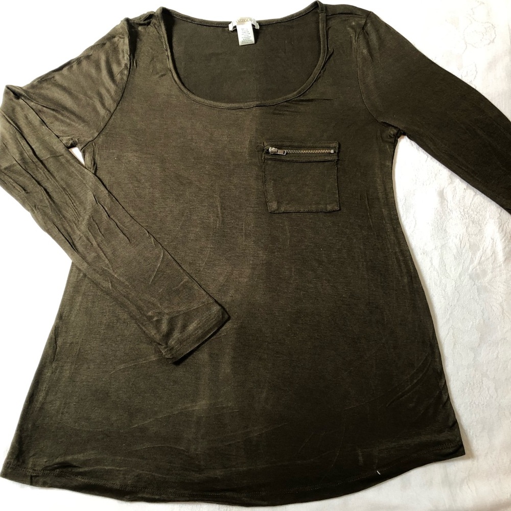 Long sleeve shirt